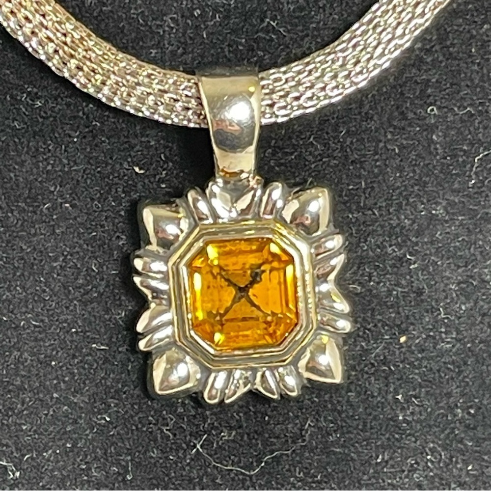 Silver Tone Mesh Choker Necklace with Amber and Silver Tone Pendant - Picture 3 of 8